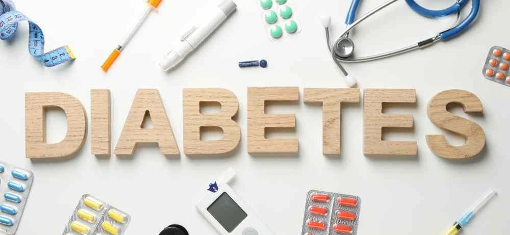 Read to know whether antibiotics raise blood sugar levels in diabetics or not? A person may wonder how antibiotics affect his or her diabetes control, if at all. There are some things that one should keep in mind when it comes to making use of antibiotics.